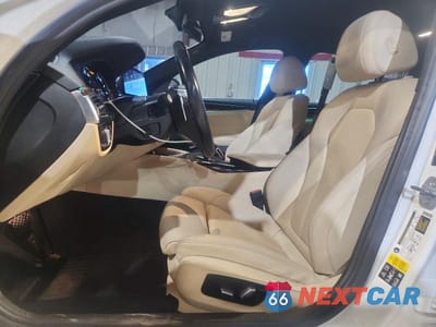 Zdjęcie 7 z 12 samochodu: 2018 BMW 530 XI VIN:WBAJA7C55JWA74482 - miniatura
