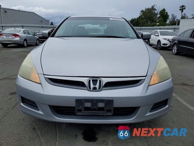 Piąte zdjęcie samochodu w środku: 2007 HONDA ACCORD EX VIN:1HGCM568X7A164552 - miniatura