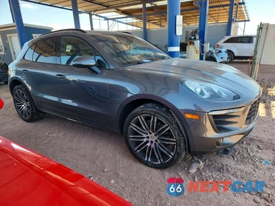 Czwarte zdjęcie samochodu z boku: 2018 PORSCHE MACAN S VIN:WP1AB2A57JLB38394 - miniatura