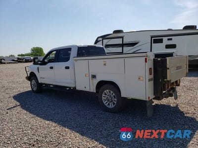 Drugie zdjęcie samochodu z przodu: 2019 FORD F350 SUPER DUTY VIN:1FD8W3BT0KEG46621 - miniatura