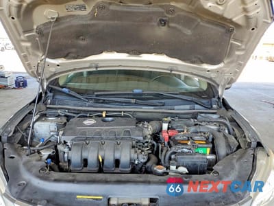 Zdjęcie 11 z 12 samochodu: 2014 NISSAN SENTRA SR VIN:3N1AB7AP0EY313536 - miniatura