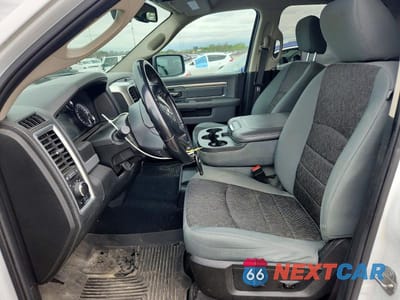 Zdjęcie 7 z 12 samochodu: 2019 RAM 1500 CLASSIC SLT VIN:1C6RR7LT9KS550033 - miniatura