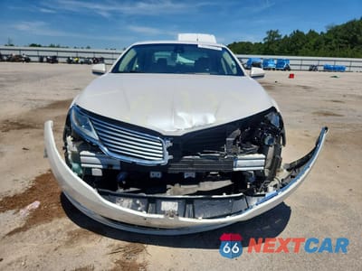 Piąte zdjęcie samochodu w środku: 2016 LINCOLN MKZ HYBRID VIN:3LN6L2LU1GR627095 - miniatura