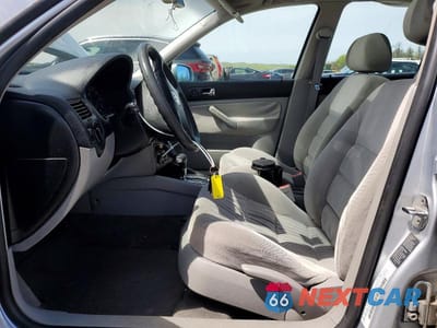 Zdjęcie 7 z 12 samochodu: 2002 VOLKSWAGEN JETTA GLS TDI VIN:3VWSP69M32M045279 - miniatura