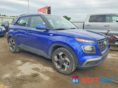 Czwarte zdjęcie samochodu z boku: 2021 HYUNDAI VENUE SEL VIN:KMHRC8A32MU098867 - miniatura