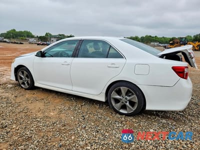 Drugie zdjęcie samochodu z przodu: 2014 TOYOTA CAMRY SE SPORT VIN:4T1BF1FK4EU726624 - miniatura