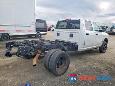 Trzecie zdjęcie samochodu z tyłu: 2021 RAM 3500 TRADESMAN VIN:3C63RRGL0MG514284 - miniatura