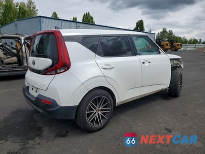 Trzecie zdjęcie samochodu z tyłu: 2020 KIA SOUL LX VIN:KNDJ23AU0L7705412 - miniatura