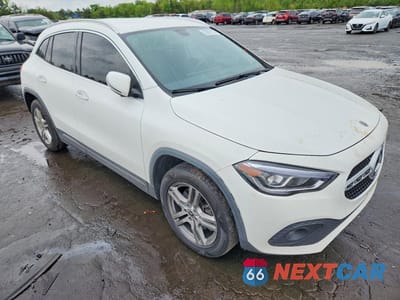 Czwarte zdjęcie samochodu z boku: 2021 MERCEDES-BENZ GLA 250 4MATIC VIN:W1N4N4HB2MJ164696 - miniatura