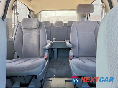 Zdjęcie 10 z 13 samochodu: 2006 CHRYSLER TOWN & COUNTRY TOURING VIN:2A8GP54L86R836366 - miniatura