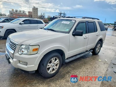 2010 FORD EXPLORER XLT 1FMEU6DE5AUA30748 - główne zdjęcie licytacji z USA - miniatura