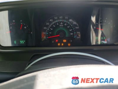 Zdjęcie 9 z 13 samochodu: 2010 DODGE JOURNEY SXT VIN:3D4PG5FV7AT150463 - miniatura