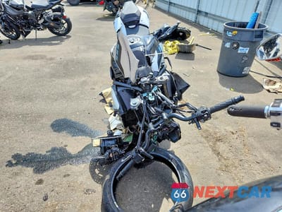 Drugie zdjęcie samochodu z przodu: 2025 KAWASAKI ZR900 S VIN:ML5ZRDS15SDA04466 - miniatura