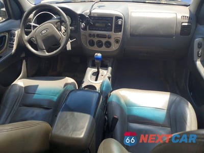 Zdjęcie 8 z 13 samochodu: 2005 FORD ESCAPE XLT VIN:1FMYU93195KA46031 - miniatura