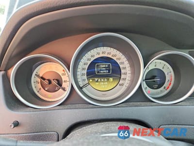 Zdjęcie 9 z 12 samochodu: 2012 MERCEDES-BENZ C 300 4MATIC VIN:WDDGF8BB9CR234041 - miniatura
