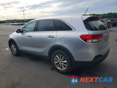Drugie zdjęcie samochodu z przodu: 2017 KIA SORENTO L VIN:5XYPG4A38HG238100 - miniatura