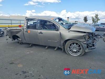 Czwarte zdjęcie samochodu z boku: 2007 NISSAN TITAN XE VIN:1N6AA07A57N237299 - miniatura