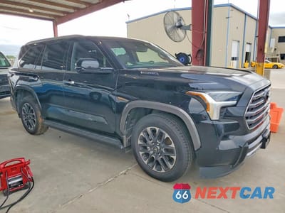 Czwarte zdjęcie samochodu z boku: 2025 TOYOTA SEQUOIA LIMITED VIN:7SVAAAAA3SX003957 - miniatura