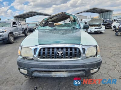 Piąte zdjęcie samochodu w środku: 2001 TOYOTA TACOMA XTRACAB PRERUNNER VIN:5TESM92N01Z846186 - miniatura