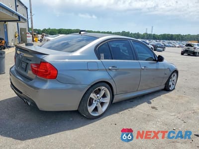 Trzecie zdjęcie samochodu z tyłu: 2009 BMW 335 I VIN:WBAPM775X9NL88431 - miniatura