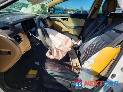 Zdjęcie 7 z 13 samochodu: 2011 HYUNDAI ELANTRA GLS VIN:5NPDH4AE7BH035586 - miniatura
