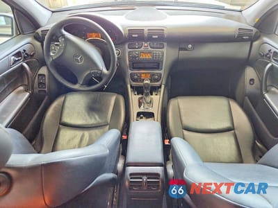 Zdjęcie 8 z 12 samochodu: 2003 MERCEDES-BENZ C 320 VIN:WDBRF64J13F426503 - miniatura