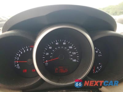 Zdjęcie 9 z 12 samochodu: 2013 KIA SOUL ! VIN:KNDJT2A68D7582923 - miniatura