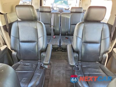 Zdjęcie 10 z 13 samochodu: 2011 GMC YUKON XL DENALI VIN:1GKS2MEF0BR311227 - miniatura