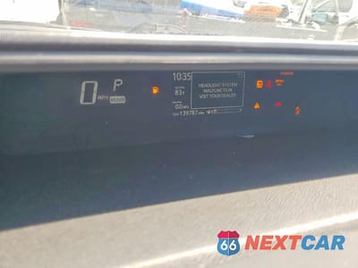 Zdjęcie 9 z 13 samochodu: 2018 TOYOTA PRIUS C TWO VIN:JTDKDTB34J1618763 - miniatura