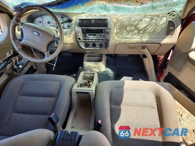 Zdjęcie 8 z 14 samochodu: 2003 FORD EXPLORER SPORT TRAC VIN:1FMZU67E83UB98514 - miniatura