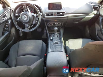 Zdjęcie 8 z 13 samochodu: 2018 MAZDA 3 SPORT VIN:3MZBN1K71JM209043 - miniatura
