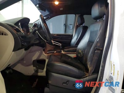 Zdjęcie 7 z 13 samochodu: 2017 DODGE GRAND CARAVAN SXT VIN:2C4RDGCG5HR864900 - miniatura