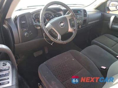 Zdjęcie 8 z 12 samochodu: 2007 CHEVROLET SILVERADO K1500 CREW CAB VIN:2GCEK13M871571805 - miniatura