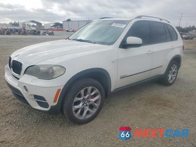 2011 BMW X5 5UXZV4C54BL742330 - główne zdjęcie licytacji z USA - miniatura