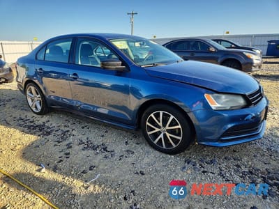 Czwarte zdjęcie samochodu z boku: 2016 VOLKSWAGEN JETTA SE VIN:3VWD67AJXGM345279 - miniatura