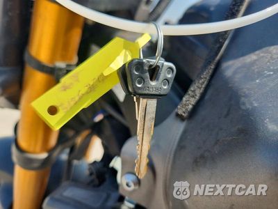 Zdjęcie 8 z 9 samochodu: 2012 YAMAHA FZ8 N VIN:JYARN27E7CA002666 - miniatura