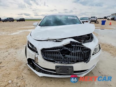 Piąte zdjęcie samochodu w środku: 2018 BUICK LACROSSE ESSENCE VIN:1G4ZP5SZ9JU134099 - miniatura
