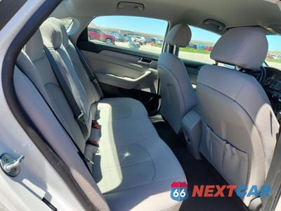 Zdjęcie 10 z 12 samochodu: 2018 HYUNDAI SONATA SEL VIN:5NPE34AF0JH631150 - miniatura