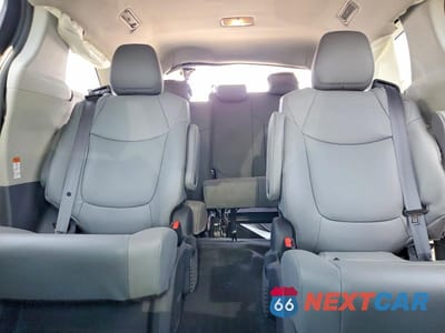 Zdjęcie 10 z 14 samochodu: 2023 TOYOTA SIENNA XLE VIN:5TDYSKFC4PS079397 - miniatura