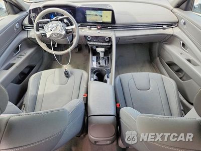 Zdjęcie 8 z 12 samochodu: 2025 HYUNDAI ELANTRA SEL VIN:KMHLS4DG7SU878215 - miniatura