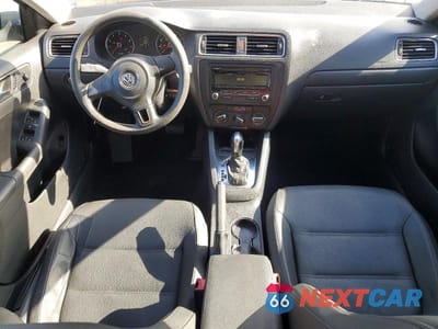 Zdjęcie 8 z 12 samochodu: 2012 VOLKSWAGEN JETTA SE VIN:3VWDP7AJ7CM411651 - miniatura