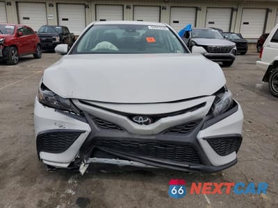 Piąte zdjęcie samochodu w środku: 2024 TOYOTA CAMRY SE VIN:4T1G11AK9RU247083 - miniatura
