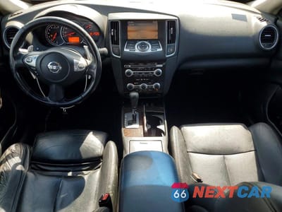 Zdjęcie 8 z 12 samochodu: 2010 NISSAN MAXIMA 3.5 S VIN:1N4AA5AP4AC824194 - miniatura