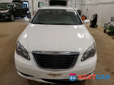 Piąte zdjęcie samochodu w środku: 2013 CHRYSLER 200 VIN:1C3CCBCG7DN571006 - miniatura