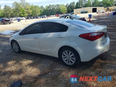 Drugie zdjęcie samochodu z przodu: 2014 KIA FORTE LX VIN:KNAFX4A61E5200912 - miniatura