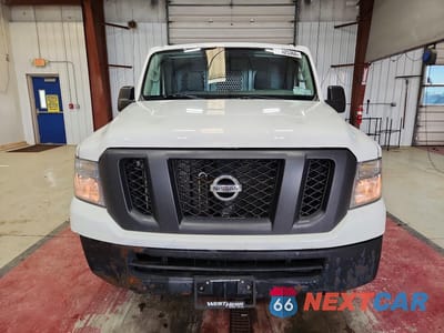 Piąte zdjęcie samochodu w środku: 2018 NISSAN NV 2500 HD SV VIN:1N6BF0KYXJN805936 - miniatura