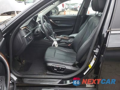 Zdjęcie 7 z 12 samochodu: 2013 BMW 328 I VIN:WBA3A5C59DF601616 - miniatura