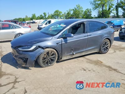 2022 TESLA MODEL X 7SAXCDE57NF345653 - główne zdjęcie licytacji z USA - miniatura