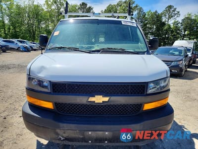 Piąte zdjęcie samochodu w środku: 2021 CHEVROLET EXPRESS 2500 CARGO UTILITY / SERVICE VAN VIN:1GCWGAFP5M1249197 - miniatura