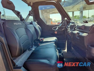 Piąte zdjęcie samochodu w środku: 2024 POLARIS RANGER XP 1000 UTILITY VEHICLE VIN:4XARRU992S8769049 - miniatura